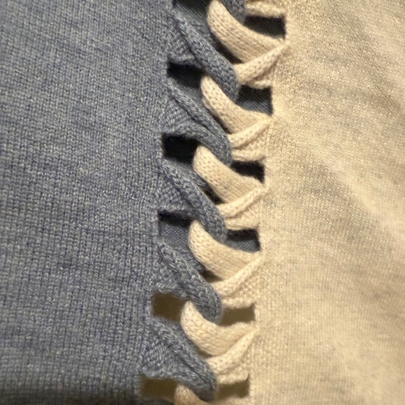 Cashmere poncho - new without tags - Picture 2 of 3